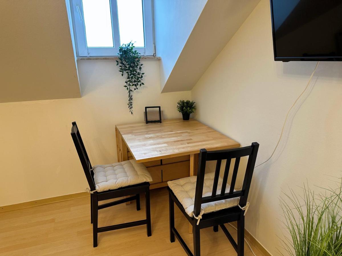 Gemuetliche, Charmante Ferienwohnung Naehe Zentrum Plauen Exterior foto